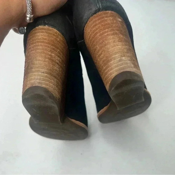 Kork-Ease Verdelet Black Burnished Suede Almond Toe Block Heel Ankle Sz 7 - Picture 7 of 13